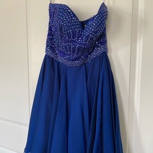 Sherri Hill short prom dress